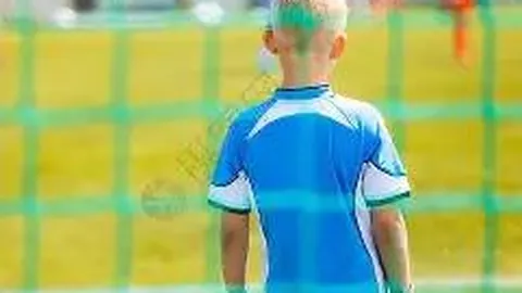 杨幂分享与赵薇携手新剧体验：挑战重重